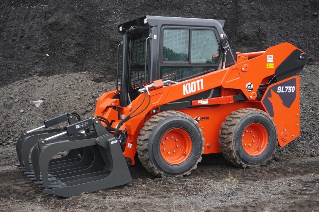 KIOTI SL750 Skid Steer Loader — Cab Flow+