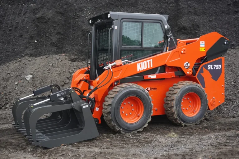 KIOTI SL750 Skid Steer Loader — Cab Flow+