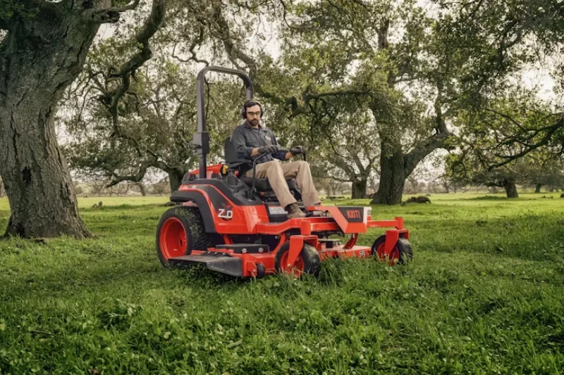 KIOTI ZXD61 Diesel Zero Turn Mower