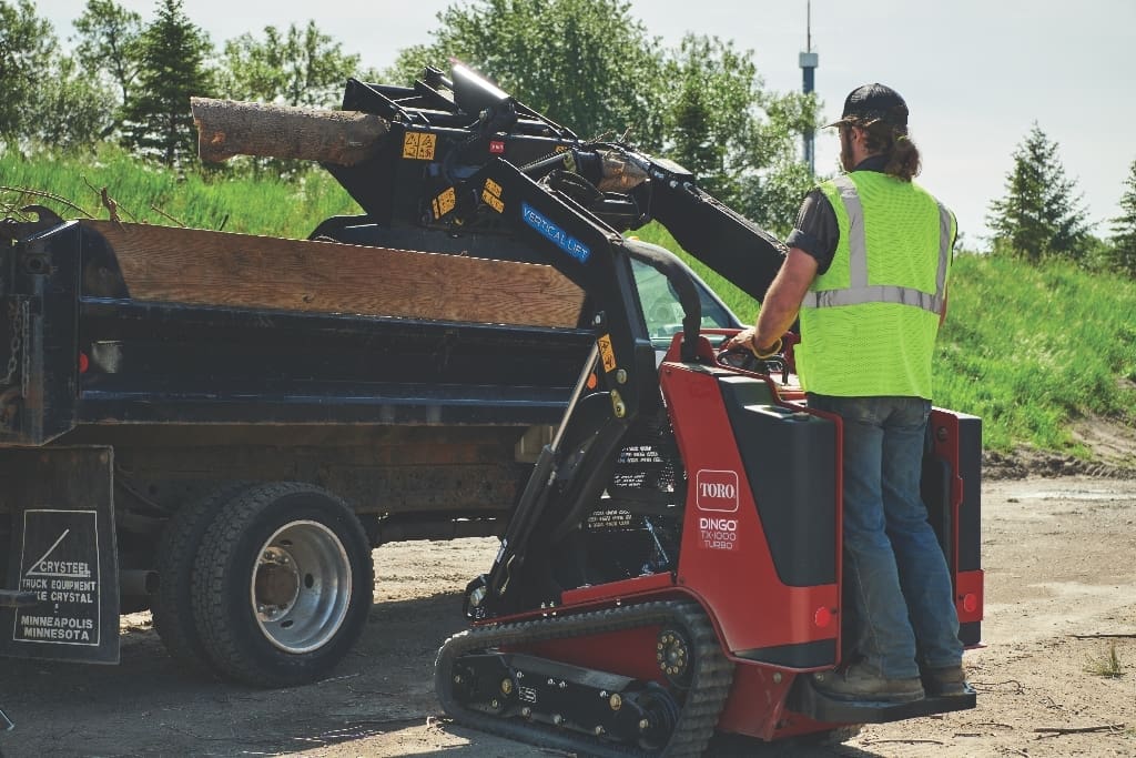 Toro Dingo TX 1000 TURBO Track Loader, Narrow