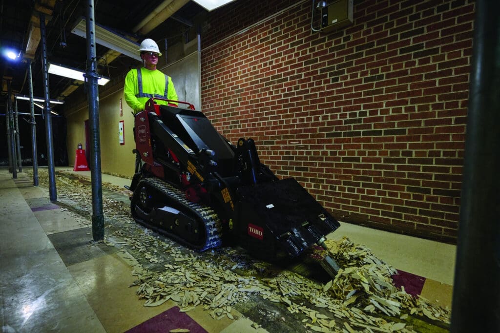 Toro eDingo TX 750 Electric Track Loader, Narrow