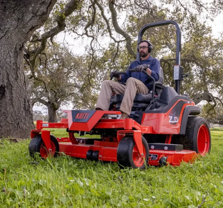 KIOTI ZXD72 Diesel Zero Turn Mower