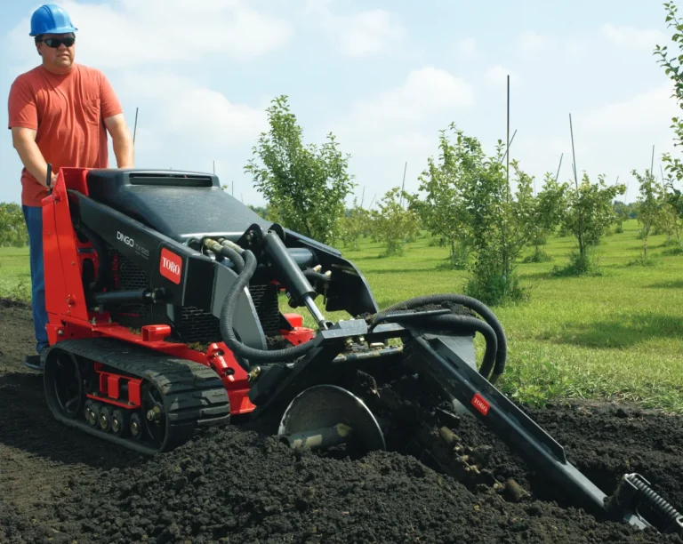 Toro Dingo TX 525 Track Loader, Narrow