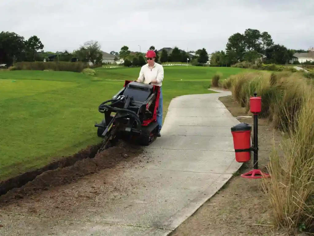 Toro Dingo TX 525 Track Loader, Narrow